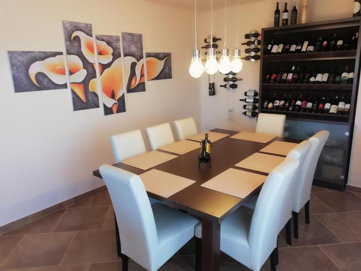 Apartman Nikola Ladrovici Eksteriør billede
