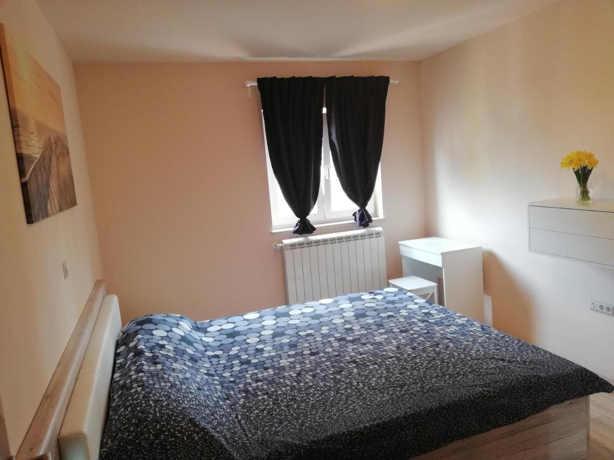Apartman Nikola Ladrovici Eksteriør billede