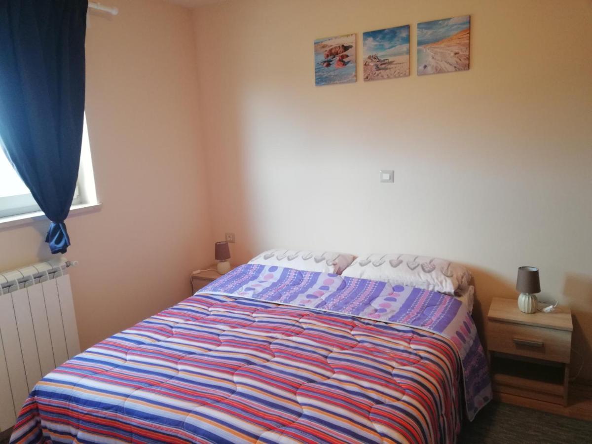 Apartman Nikola Ladrovici Eksteriør billede